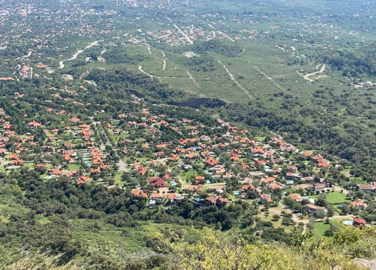 Vista desde el Cerro Chumamaya a la Zona Urbanizada, año 2025