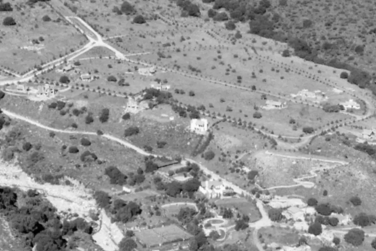 Vista aérea de la parte baja del barrio, año 1987