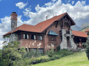 Descubrí Rincón del Arroyo: un chalet exclusivo en Chumamaya